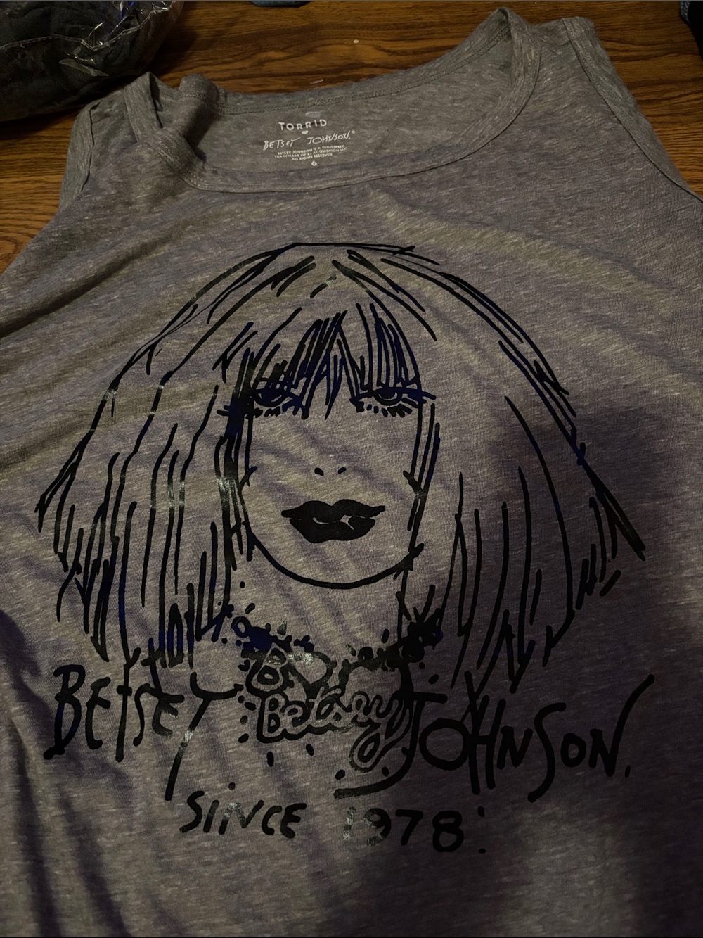 NEW Torrid X Betsey Johnson Gray Graphic Tank with Black Illustration plus 2